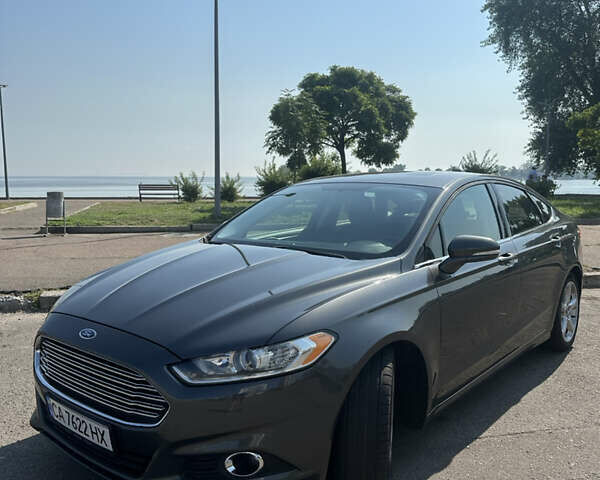 Сірий Форд Фьюжен, об'ємом двигуна 2.5 л та пробігом 140 тис. км за 11000 $, фото 1 на Automoto.ua