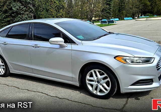 Сірий Форд Фьюжен, об'ємом двигуна 2.5 л та пробігом 150 тис. км за 7300 $, фото 1 на Automoto.ua