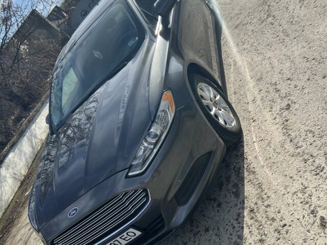Серый Форд Фьюжн, объемом двигателя 2.5 л и пробегом 179 тыс. км за 10500 $, фото 1 на Automoto.ua