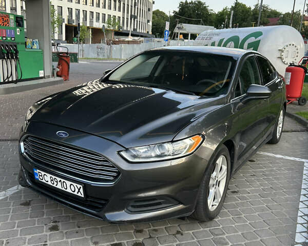 Серый Форд Фьюжн, объемом двигателя 2.49 л и пробегом 255 тыс. км за 9700 $, фото 1 на Automoto.ua