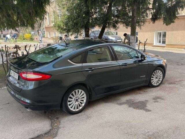 Сірий Форд Фьюжен, об'ємом двигуна 2 л та пробігом 180 тис. км за 11700 $, фото 1 на Automoto.ua
