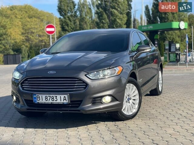 Сірий Форд Фьюжен, об'ємом двигуна 2 л та пробігом 187 тис. км за 11700 $, фото 1 на Automoto.ua