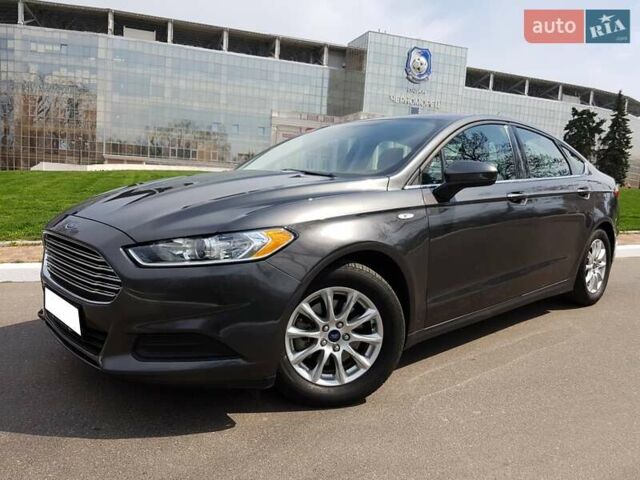 Серый Форд Фьюжн, объемом двигателя 2.5 л и пробегом 139 тыс. км за 9000 $, фото 1 на Automoto.ua