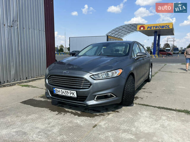 Сірий Форд Фьюжен, об'ємом двигуна 2.5 л та пробігом 265 тис. км за 10300 $, фото 1 на Automoto.ua