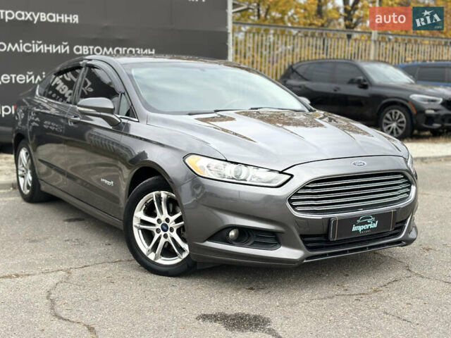 Серый Форд Фьюжн, объемом двигателя 2 л и пробегом 255 тыс. км за 10999 $, фото 1 на Automoto.ua