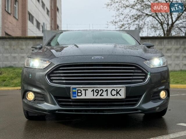 Серый Форд Фьюжн, объемом двигателя 2 л и пробегом 115 тыс. км за 8750 $, фото 1 на Automoto.ua