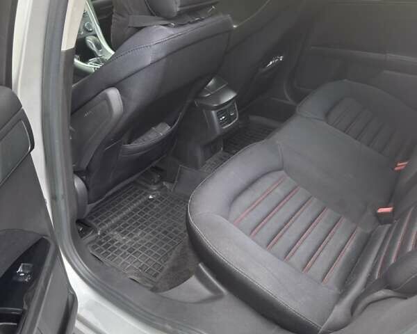 Сірий Форд Фьюжен, об'ємом двигуна 2 л та пробігом 208 тис. км за 8200 $, фото 1 на Automoto.ua