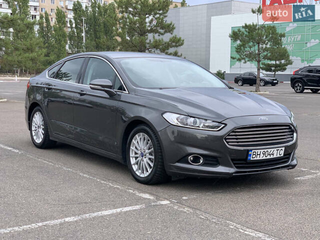 Сірий Форд Фьюжен, об'ємом двигуна 1.5 л та пробігом 130 тис. км за 9700 $, фото 1 на Automoto.ua