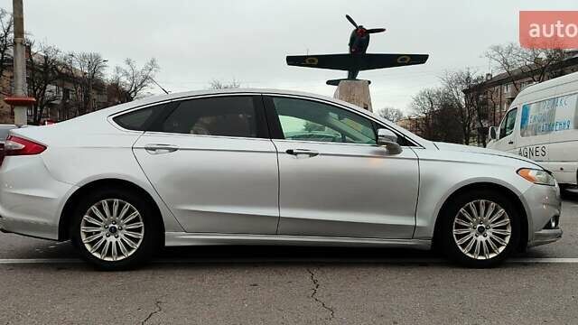 Серый Форд Фьюжн, объемом двигателя 2 л и пробегом 343 тыс. км за 6990 $, фото 1 на Automoto.ua