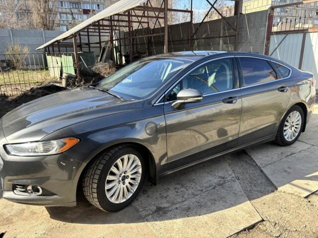 Сірий Форд Фьюжен, об'ємом двигуна 2 л та пробігом 287 тис. км за 13000 $, фото 1 на Automoto.ua