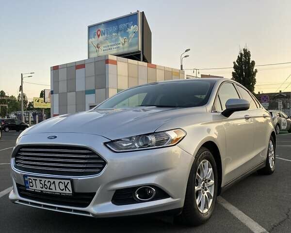 Серый Форд Фьюжн, объемом двигателя 2.5 л и пробегом 190 тыс. км за 9600 $, фото 1 на Automoto.ua