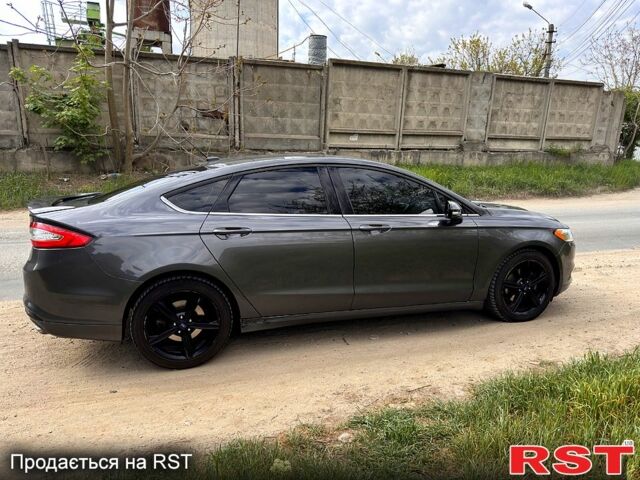 Серый Форд Фьюжн, объемом двигателя 2.5 л и пробегом 107 тыс. км за 9300 $, фото 1 на Automoto.ua