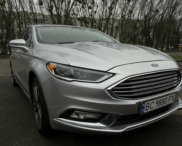 Сірий Форд Фьюжен, об'ємом двигуна 2 л та пробігом 190 тис. км за 12999 $, фото 1 на Automoto.ua