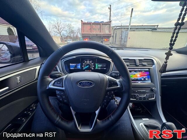 Сірий Форд Фьюжен, об'ємом двигуна 2.5 л та пробігом 188 тис. км за 12000 $, фото 1 на Automoto.ua