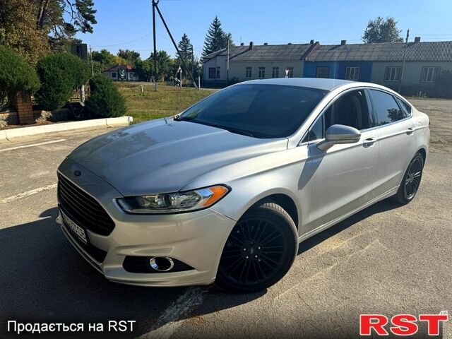 Сірий Форд Фьюжен, об'ємом двигуна 2 л та пробігом 160 тис. км за 11000 $, фото 1 на Automoto.ua