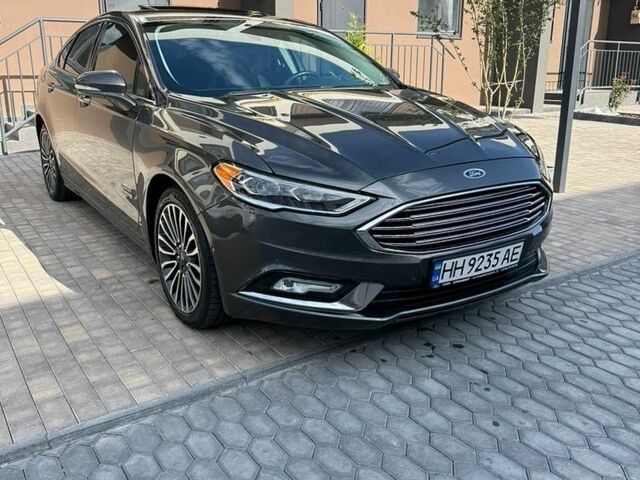 Сірий Форд Фьюжен, об'ємом двигуна 2 л та пробігом 233 тис. км за 15300 $, фото 1 на Automoto.ua