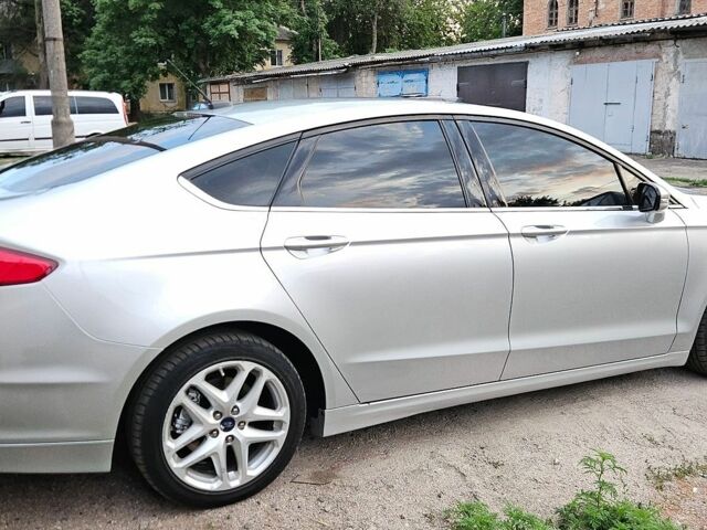 Сірий Форд Фьюжен, об'ємом двигуна 2.5 л та пробігом 130 тис. км за 8300 $, фото 1 на Automoto.ua