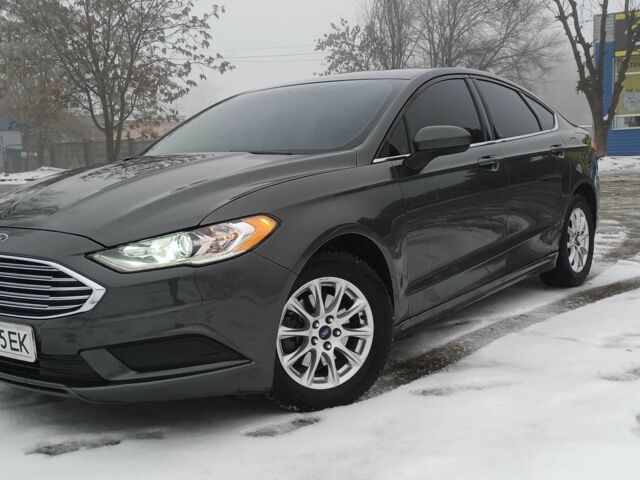 Серый Форд Фьюжн, объемом двигателя 2.5 л и пробегом 153 тыс. км за 10800 $, фото 1 на Automoto.ua