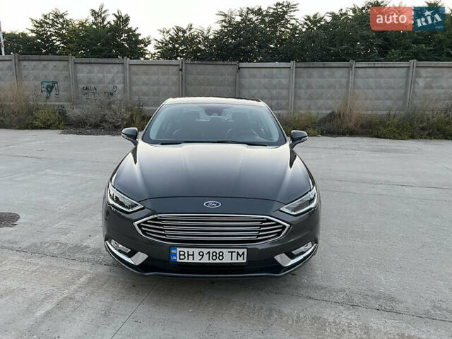 Форд Фьюжн 2016 в Одессе на Automoto.ua Серый Форд Фьюжн, объемом двигателя 2 л и пробегом 143 тыс. км за 15500 $, фото 1 на Automoto.ua
