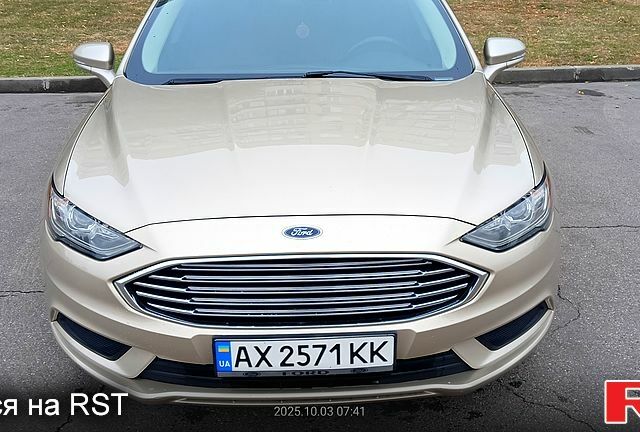 Серый Форд Фьюжн, объемом двигателя 2.5 л и пробегом 195 тыс. км за 11000 $, фото 1 на Automoto.ua