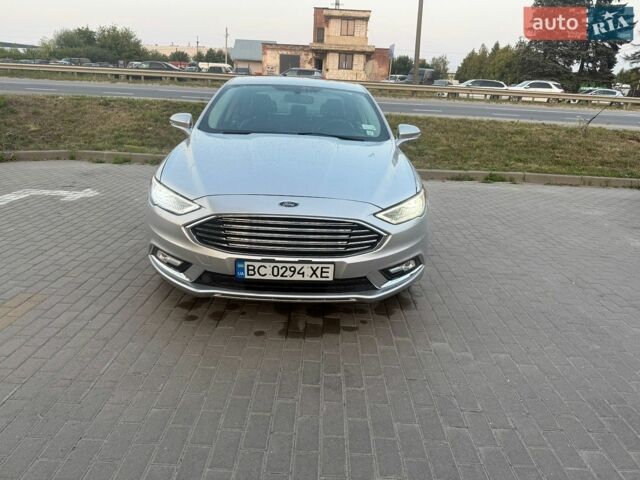 Сірий Форд Фьюжен, об'ємом двигуна 2 л та пробігом 142 тис. км за 12700 $, фото 1 на Automoto.ua