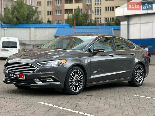 Серый Форд Фьюжн, объемом двигателя 2 л и пробегом 148 тыс. км за 15990 $, фото 1 на Automoto.ua