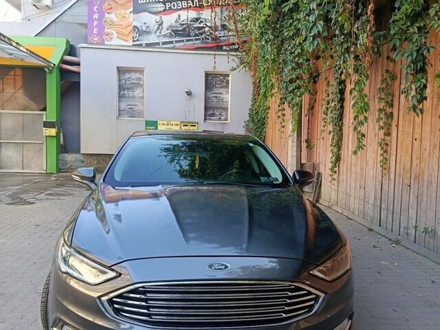 Сірий Форд Фьюжен, об'ємом двигуна 2 л та пробігом 164 тис. км за 14500 $, фото 1 на Automoto.ua