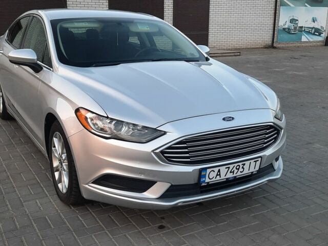 Серый Форд Фьюжн, объемом двигателя 2.5 л и пробегом 134 тыс. км за 15500 $, фото 1 на Automoto.ua