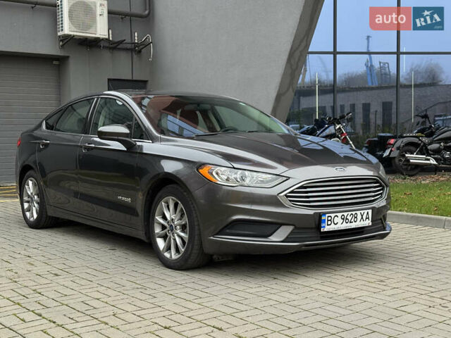 Сірий Форд Фьюжен, об'ємом двигуна 2 л та пробігом 75 тис. км за 12600 $, фото 1 на Automoto.ua