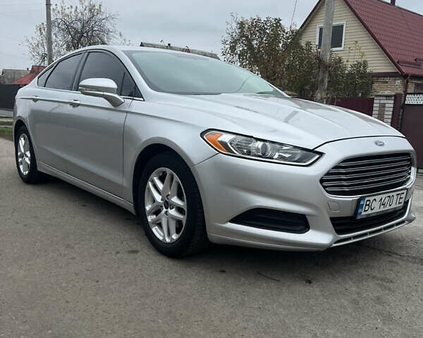 Серый Форд Фьюжн, объемом двигателя 2.49 л и пробегом 158 тыс. км за 9700 $, фото 1 на Automoto.ua