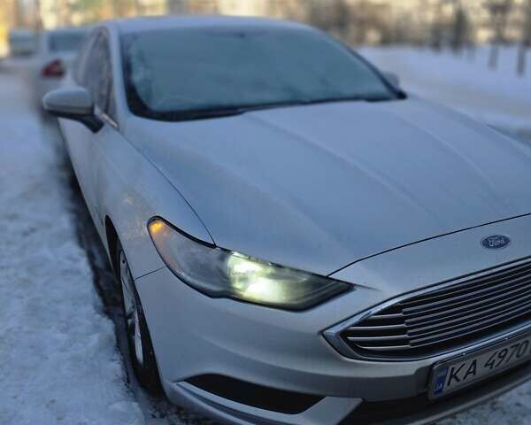 Сірий Форд Фьюжен, об'ємом двигуна 2 л та пробігом 173 тис. км за 14800 $, фото 1 на Automoto.ua