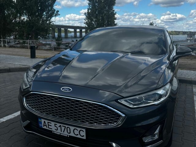 Сірий Форд Фьюжен, об'ємом двигуна 2 л та пробігом 122 тис. км за 13100 $, фото 1 на Automoto.ua