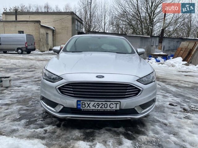 Серый Форд Фьюжн, объемом двигателя 2.5 л и пробегом 120 тыс. км за 10000 $, фото 1 на Automoto.ua