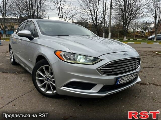 Серый Форд Фьюжн, объемом двигателя 2 л и пробегом 184 тыс. км за 12300 $, фото 1 на Automoto.ua