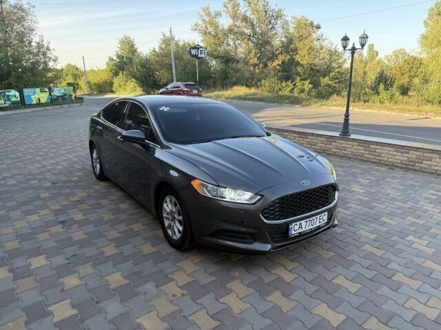 Сірий Форд Фьюжен, об'ємом двигуна 2.5 л та пробігом 233 тис. км за 10300 $, фото 1 на Automoto.ua