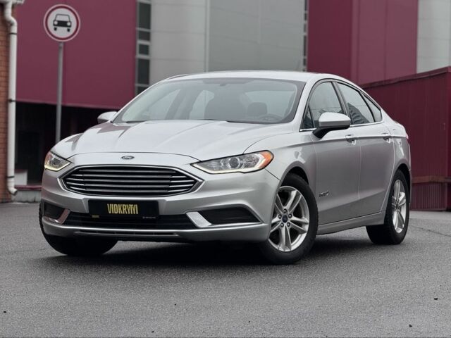 Серый Форд Фьюжн, объемом двигателя 2 л и пробегом 195 тыс. км за 12300 $, фото 1 на Automoto.ua