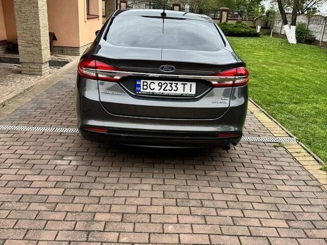 Сірий Форд Фьюжен, об'ємом двигуна 2 л та пробігом 285 тис. км за 12750 $, фото 1 на Automoto.ua