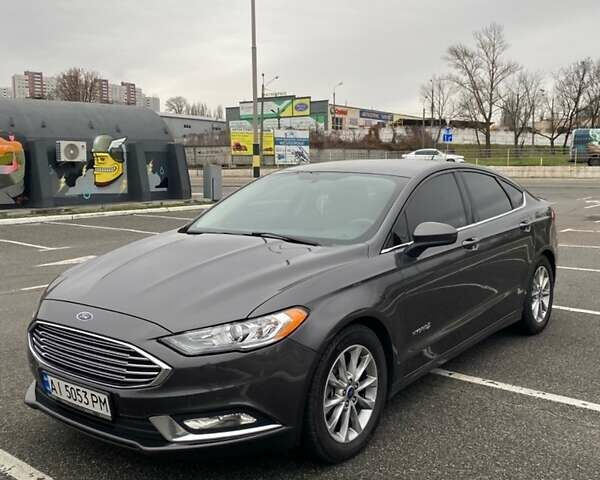 Серый Форд Фьюжн, объемом двигателя 2 л и пробегом 261 тыс. км за 14000 $, фото 1 на Automoto.ua