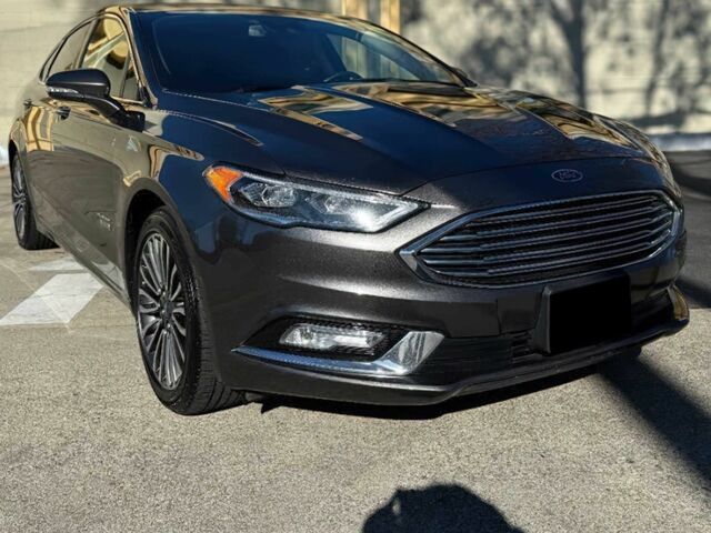 Серый Форд Фьюжн, объемом двигателя 2 л и пробегом 70 тыс. км за 3400 $, фото 1 на Automoto.ua