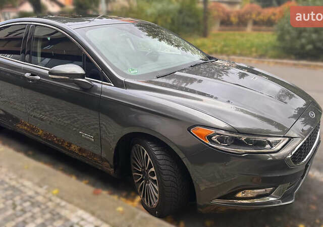 Сірий Форд Фьюжен, об'ємом двигуна 2 л та пробігом 112 тис. км за 17000 $, фото 1 на Automoto.ua