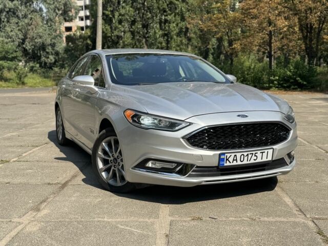 Серый Форд Фьюжн, объемом двигателя 2 л и пробегом 195 тыс. км за 14502 $, фото 1 на Automoto.ua
