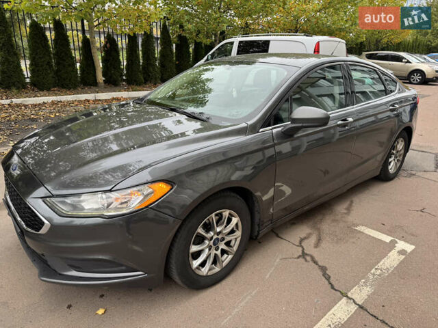 Форд Фьюжн 2017 в Киеве на Automoto.ua Серый Форд Фьюжн, объемом двигателя 2.49 л и пробегом 233 тыс. км за 9300 $, фото 1 на Automoto.ua