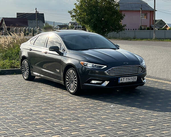 Сірий Форд Фьюжен, об'ємом двигуна 2 л та пробігом 129 тис. км за 16850 $, фото 1 на Automoto.ua