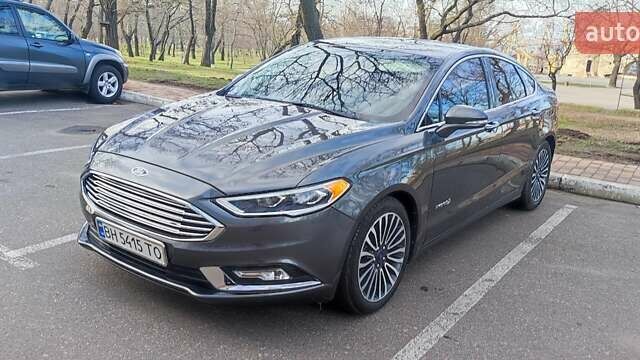 Сірий Форд Фьюжен, об'ємом двигуна 2 л та пробігом 230 тис. км за 14900 $, фото 1 на Automoto.ua