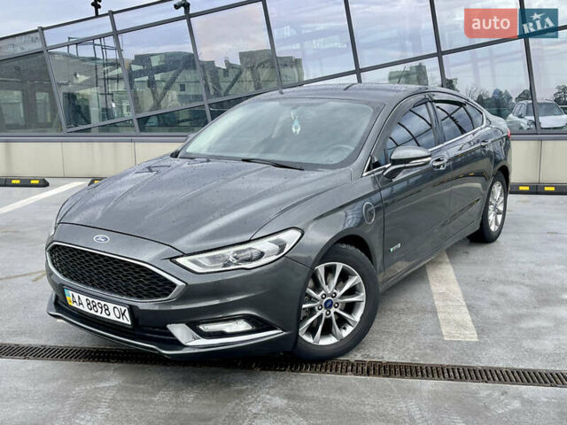 Серый Форд Фьюжн, объемом двигателя 2 л и пробегом 133 тыс. км за 15300 $, фото 1 на Automoto.ua