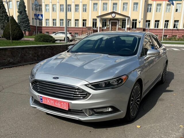 Серый Форд Фьюжн, объемом двигателя 2 л и пробегом 206 тыс. км за 13500 $, фото 1 на Automoto.ua