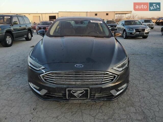 Сірий Форд Фьюжен, об'ємом двигуна 2 л та пробігом 77 тис. км за 2000 $, фото 1 на Automoto.ua