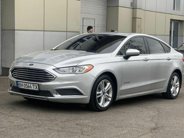 Серый Форд Фьюжн, объемом двигателя 2 л и пробегом 170 тыс. км за 15999 $, фото 1 на Automoto.ua