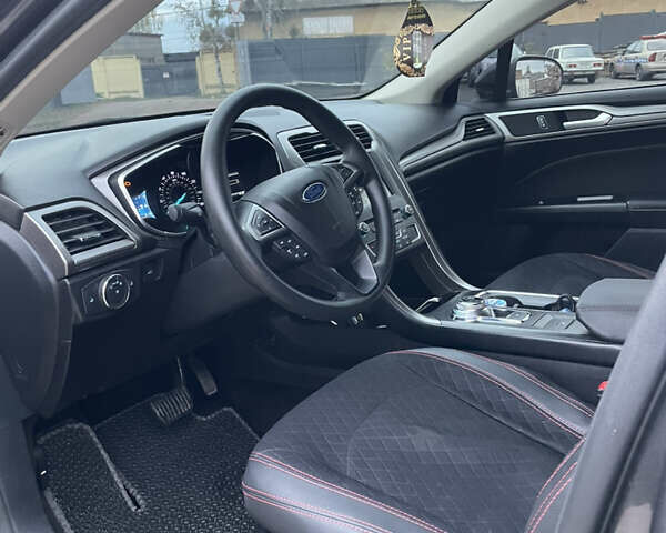 Серый Форд Фьюжн, объемом двигателя 2.49 л и пробегом 90 тыс. км за 11200 $, фото 1 на Automoto.ua