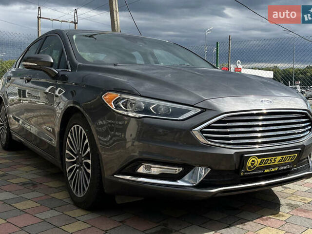Серый Форд Фьюжн, объемом двигателя 2 л и пробегом 64 тыс. км за 16899 $, фото 1 на Automoto.ua